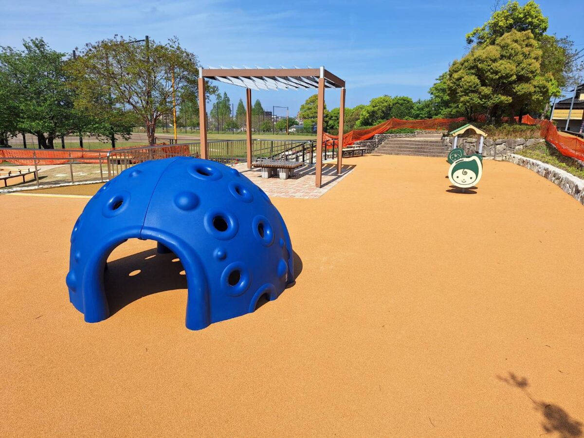 西南杜の湖畔公園